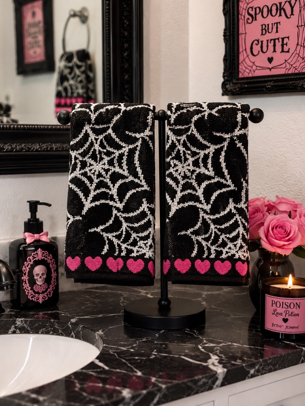 Betsey Johnson Halloween Spider Web Heart Hand Towels Set of 2 Black Pink NWT